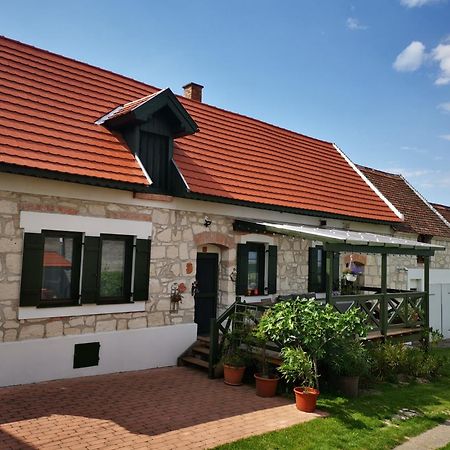 Kőfejtő háza Fertorakos Exterior foto